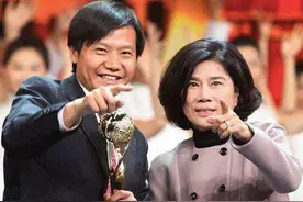 套现400亿后，格力集团与小米牵手，董明珠雷军“相杀不相爱”图片
