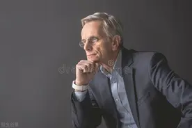 职场写作：一把手在半年度经营分析会议上的讲话图片