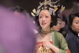 “我真的没有炒作”，漫展一夜爆红后，她受到了键盘侠的网络暴力图片