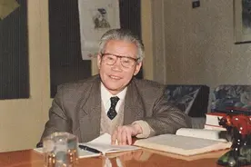 彭士禄：彭湃之子，中国首任核潜艇总设计师，遗愿：骨灰撒进大海图片