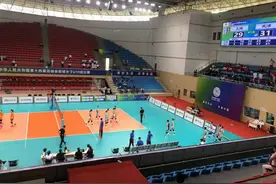 顶住压力，天津青年女排拿下全运开门红图片