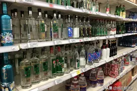 光瓶酒“去掉包装喝好酒”的地道战开始打响，穿上战衣你还会买吗图片