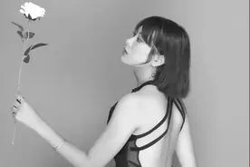 女兵入伍前后变化太大！网友：不一样的美，限制了想象图片