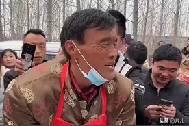 山东3元拉面哥近况曝光，往日风光不再，靠演唱刘德华的歌蹭热度图片