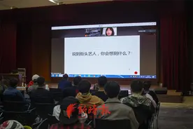 济南街头艺人有证了！连音社等首批62位艺人“持证上岗”，夜间音量不超50分贝图片