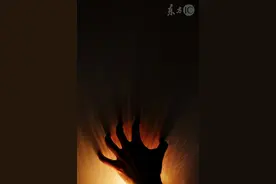 小说：她是一个凡间女孩，却总是跟在黑蛇身边，要帮助他得到飞升图片
