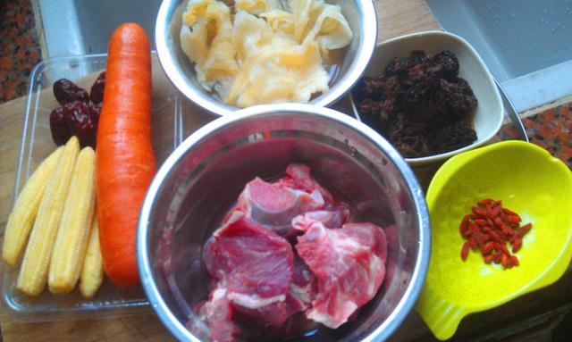 花胶玉米鸡粥 花胶鸡玉米汤的做法大全 花胶玉米鸡粥 花胶鸡玉米汤的做法大全