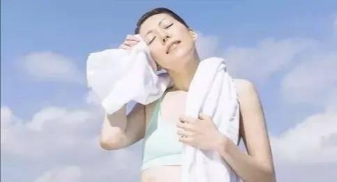 每100克沙棘，维生素C含量高达1100毫克！维生素C你了解多少？