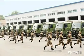 “天路”见证：铁骑驰骋永向前图片