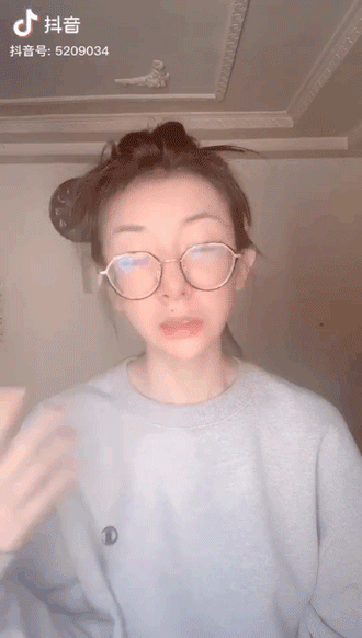 方脸戴适合戴什么眼镜（如何根据脸型选眼镜方形还是圆形搭配好眼镜）