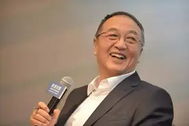柳传志年退休金千万，女儿柳青坐拥几十亿，侄女也是大公司的高管图片