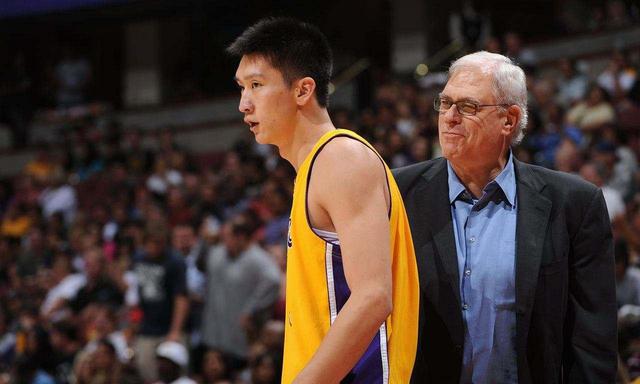 都知道巴特尔和孙悦有nba总冠军戒指,那他们的戒指长啥样?