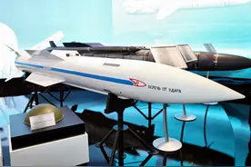 突破五角大楼想象，俄战机装备超远空空导弹，美军感慨这仗没法打图片