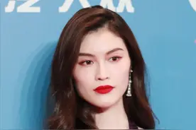 何穗同款浆果蔷薇妆，“酱紫”画才不肿图片