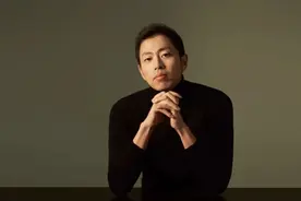 40岁，没有上过一天班的男人图片