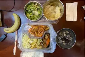 这个视频太好哭了！杭州22岁女留学生记录英国返杭全程：感谢伟大的祖国图片