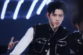 任豪 200609 江苏卫视618超级晚 又奶又帅又勾人图片
