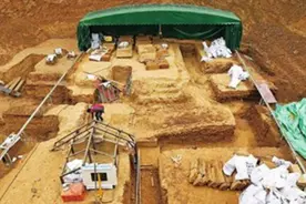 考古队挖掘湖南古墓，出土罕见的古籍，记载的内容令专家兴奋不已图片