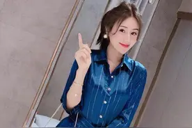 早秋上新，气质醋酸缎连衣裙图片