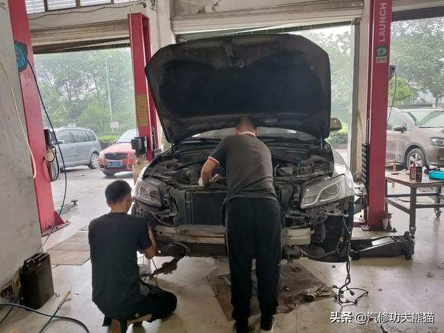 小伙淘了台二手奥迪Q5，不光烧机油还到处漏油，一次修复秒变新机