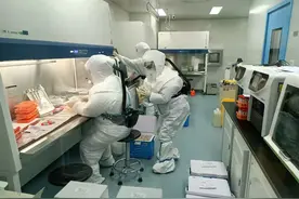 这一战，西宁市疾控中心检测小组拼了图片