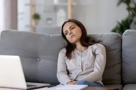 这三种渣男善于打着爱情的幌子，来给女孩设陷阱，遇到了要躲开图片