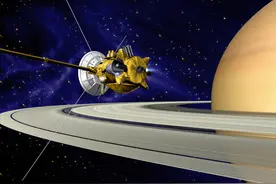 行星探测器巅峰之作，飞越35亿公里工作20年，坠毁前一睹土星真容图片