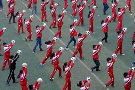 孩子们没时间运动，输在起跑线上的岂止是足球图片