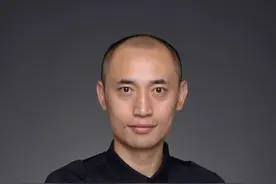【龙江少儿篮球教学系列】省男篮教练高杉原地投篮训练图片