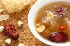 “平民燕窝”—银耳，药食同源中莲子，有哪些功效？这样吃最营养图片