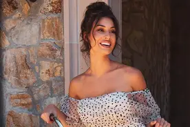 美国健身网红，喜欢力量训练，紧致身材，丰满曲线，吸粉无数图片