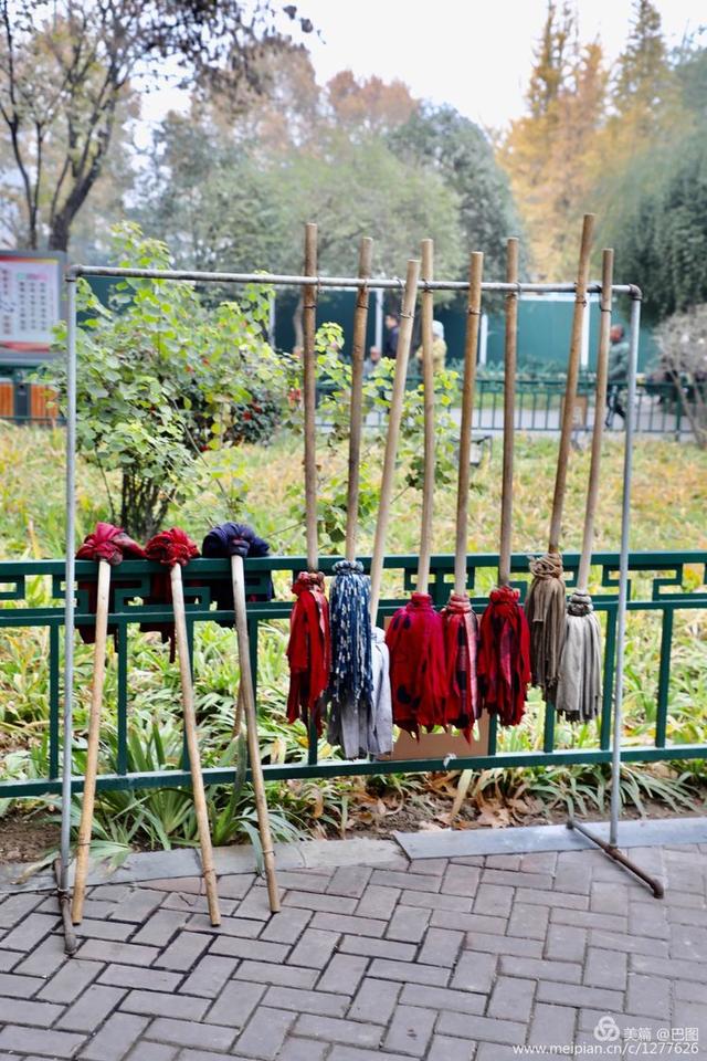 高手在民间，演出自娱自乐，洛阳周王城广场民间曲艺乐园