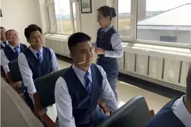 “榜样在身边” | “全国交通运输系统劳动模范”韩笑： “最美路姐”的高速情怀图片