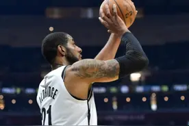 纳什妥协换来大胜！格里芬只打9分钟惨遭弃用，阿德21+11给出回应图片