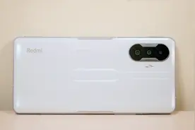 红米K40游戏增强版评测：简约外表下的极致操作图片