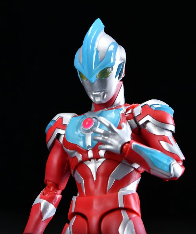 78官测：万代 SHF 银河奥特曼