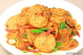 比烤肉还好吃的孜然土豆片，香辣软糯，开胃又下饭，一盘不够吃图片
