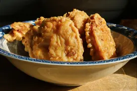 过年炸东西，教你调“万能脆皮糊”，凉了也不回软，炸什么都好吃图片