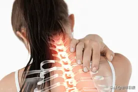 肩颈疼痛久治不愈，艾灸这些穴位可有效缓解图片