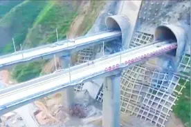 干得漂亮！中国把“钢柱”插入喜马拉雅山，印度惊呼：快停下图片