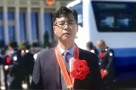 抗击新冠肺炎疫情表彰大会中的青岛力量：祖国需要，随时以生命赴使命！图片