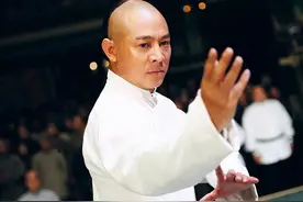 曹德旺花几亿盖座豪宅，3个子女却不来住，便宜了18个美女管家图片