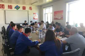 臧著强现场办公解决北方药业遗留问题图片