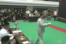 最新消息：马保国性命无忧！30秒被撂倒三次，裁判嘲讽实践出真知图片