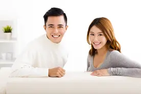 丈夫看了我手机后提离婚，丈夫：茶凉了可以续，人脏了就不要了图片
