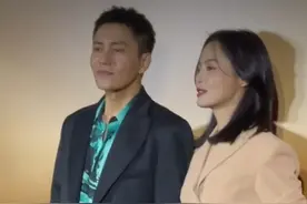 陈坤走红毯冷到吸鼻涕，还在镜头前与辛芷蕾十指相扣，45岁仍单身图片