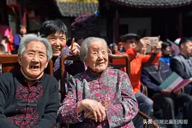 百岁老人的一日三餐，四吃，三不吃，身体依然硬朗，值得学习借鉴图片