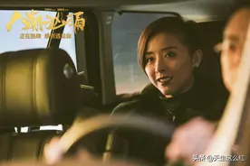 《人潮汹涌》里这位人狠话还多的黑道大姐，还可以再火点图片