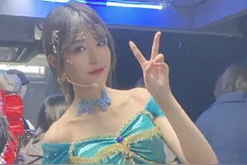 女团SNH48成员又曝光恋情，与男方亲密合照公开，后援会立刻解散图片