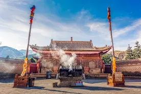 青海瞿昙寺：天下皇家第一寺，相传明朝皇帝朱允炆在此隐居、圆寂图片